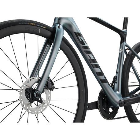 Giant Defy Advanced Pro-1 (2023)