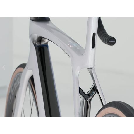 Bicicleta Trek Madone SL 6 Gen 8 (2025)