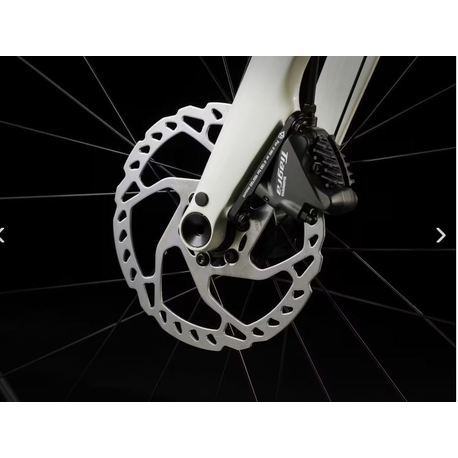 Bicicleta Trek Domane AL 4 Gen 4
